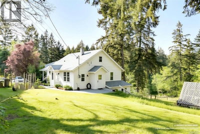 2035 Herd Road | Duncan British Columbia | Slide Image Six