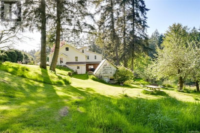 2035 Herd Road | Duncan British Columbia | Slide Image Eight