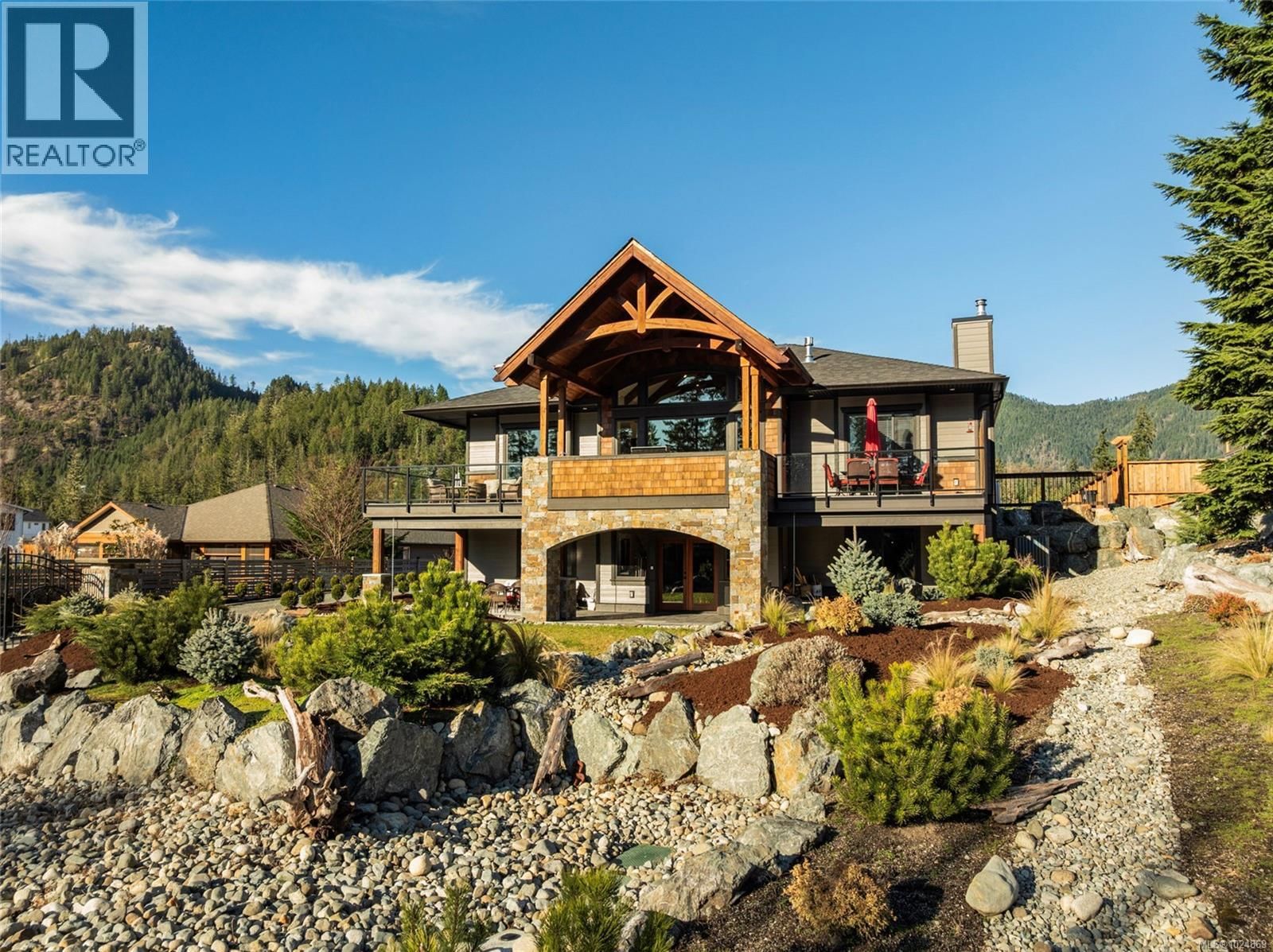 7343 Lakefront Place property photo