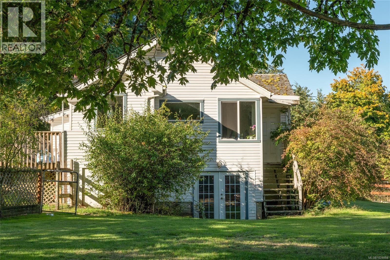 7727 Superior Road property photo