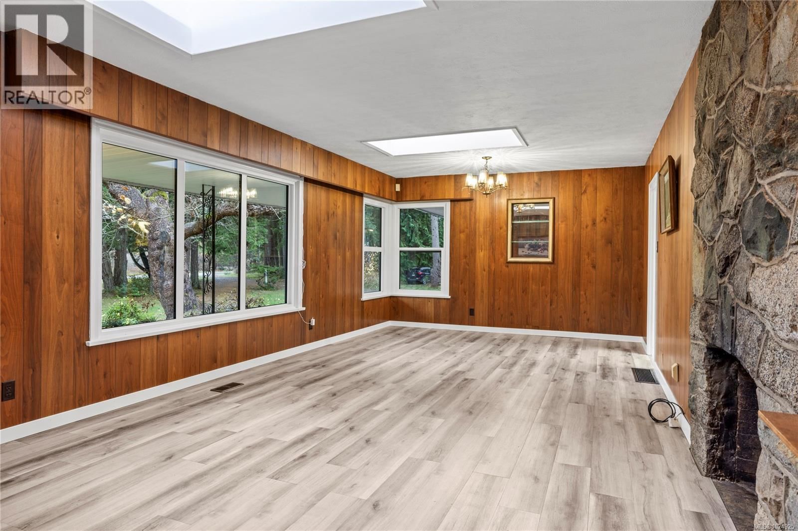 2328 Yellow Point Road property photo