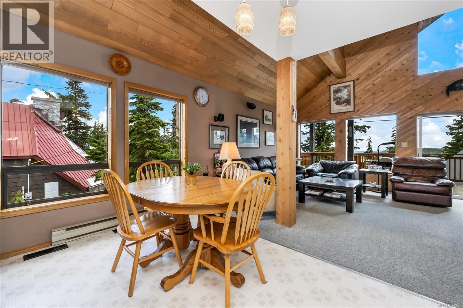 886 JUTLAND TERRACE Image 26