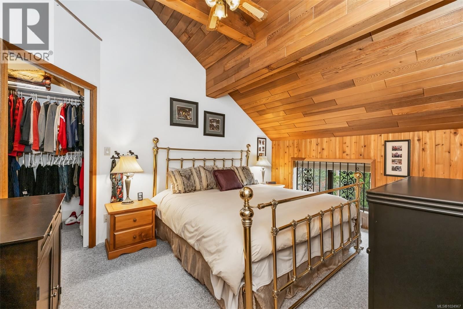 886 JUTLAND TERRACE Image 54