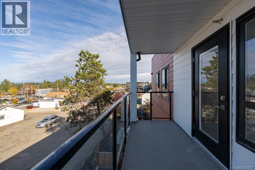 315 171 Jensen Avenue property photo