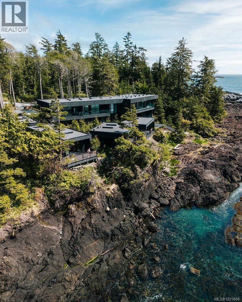 828 Odyssey Lane, Ucluelet, British Columbia V0R 3A0