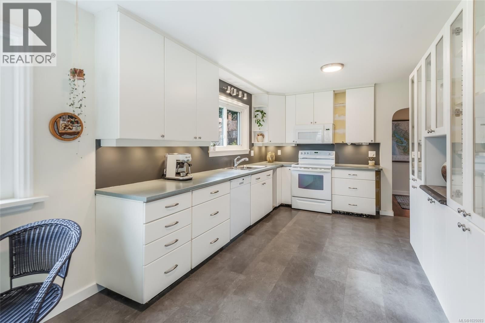 380 Hirst Avenue property photo