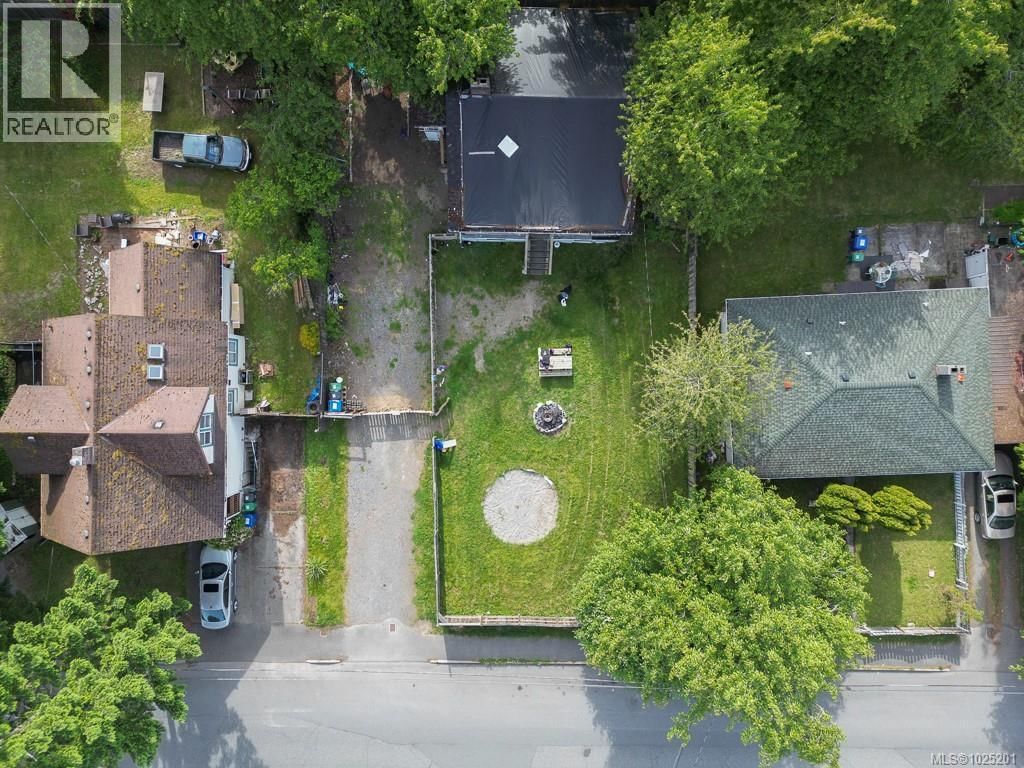 307 Holly Avenue property photo