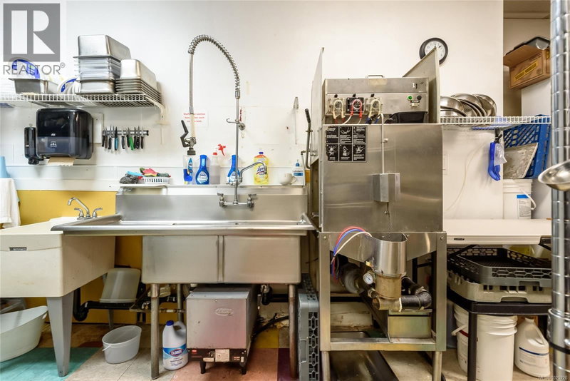 Image #1 of Restaurant for Sale at 14th, Courtenay, British Columbia