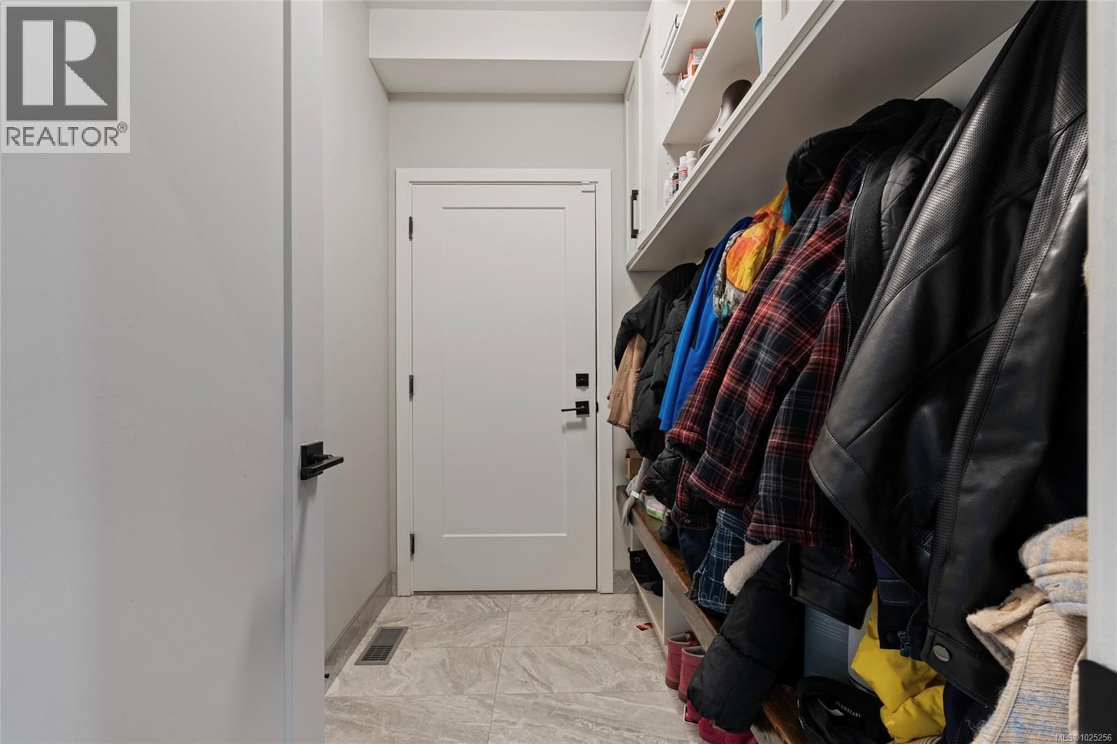 25 TUZO COURT Image 43