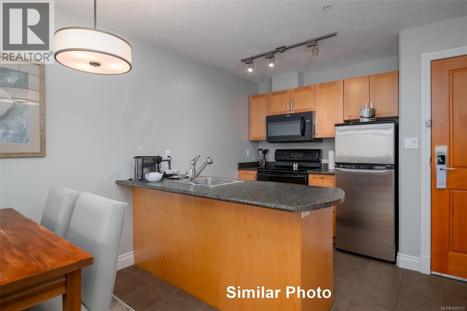 106D 1800 Riverside Lane property photo