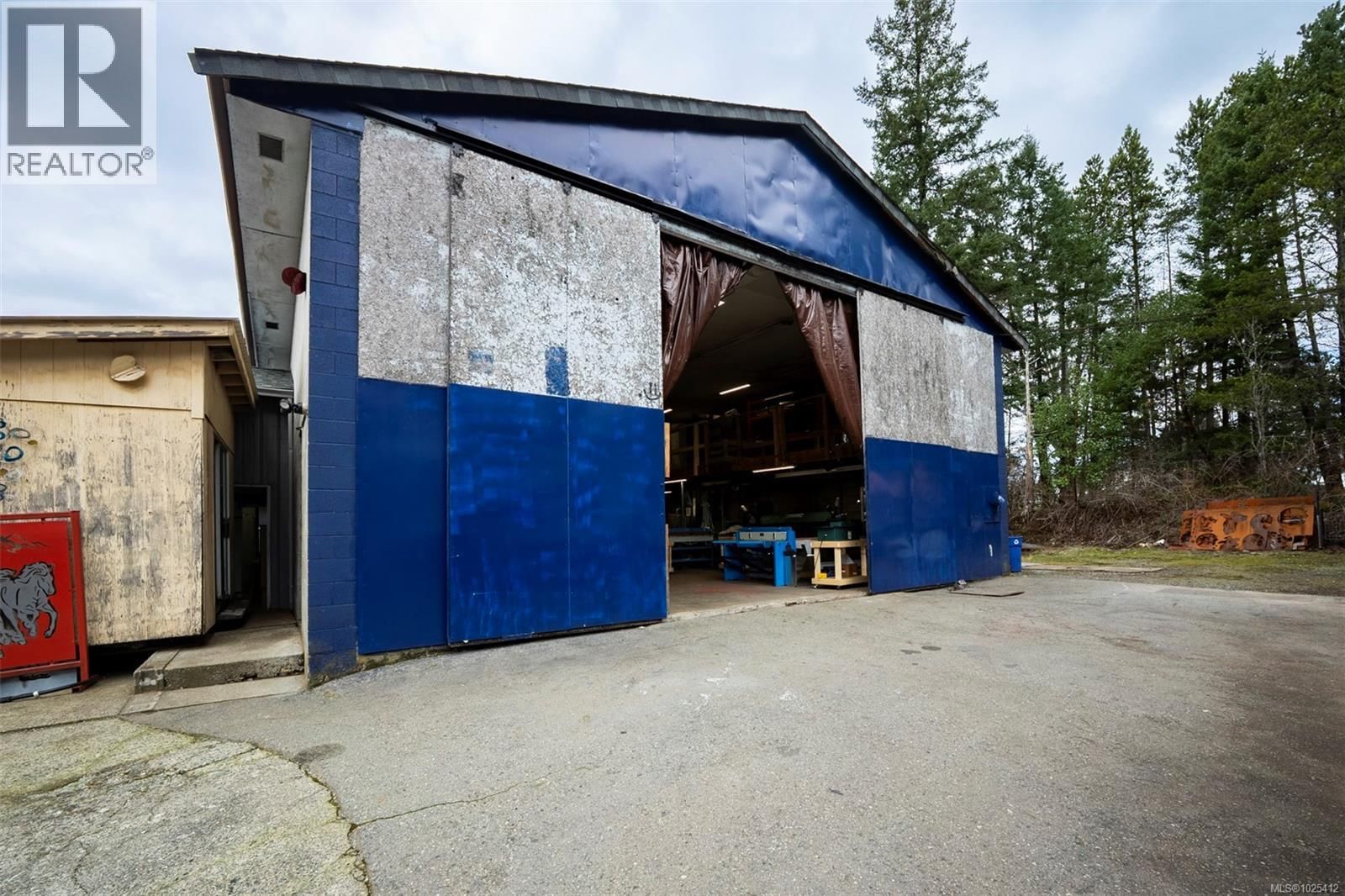 2116 Northfield Road property photo