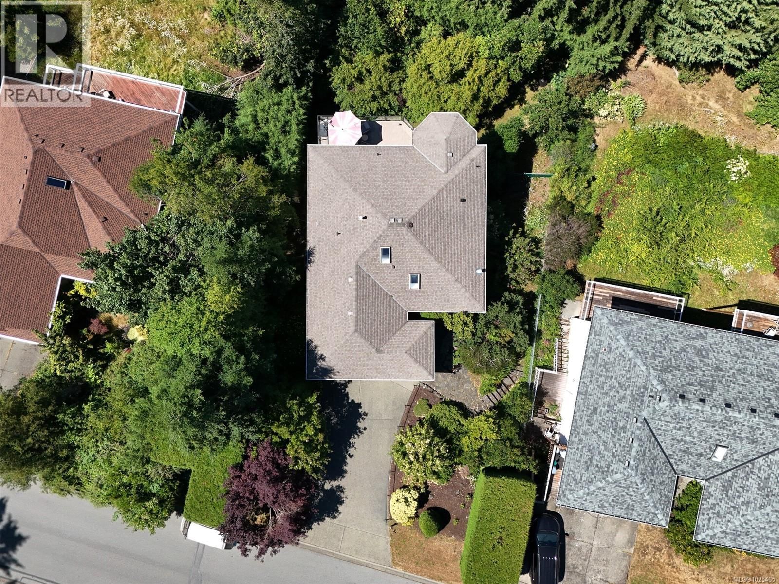 6039 CHIPPEWA ROAD Image 35