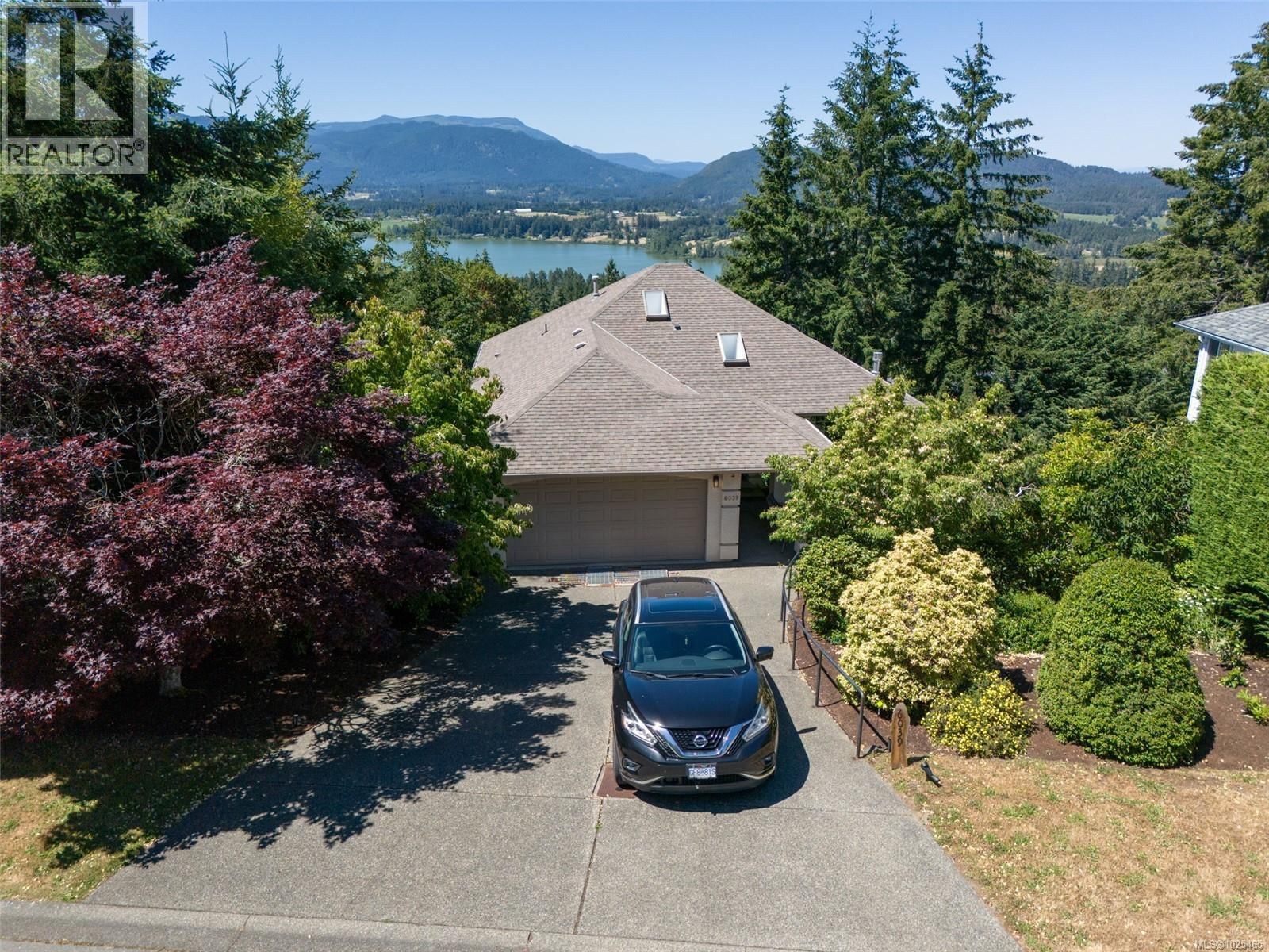 6039 CHIPPEWA ROAD Image 9