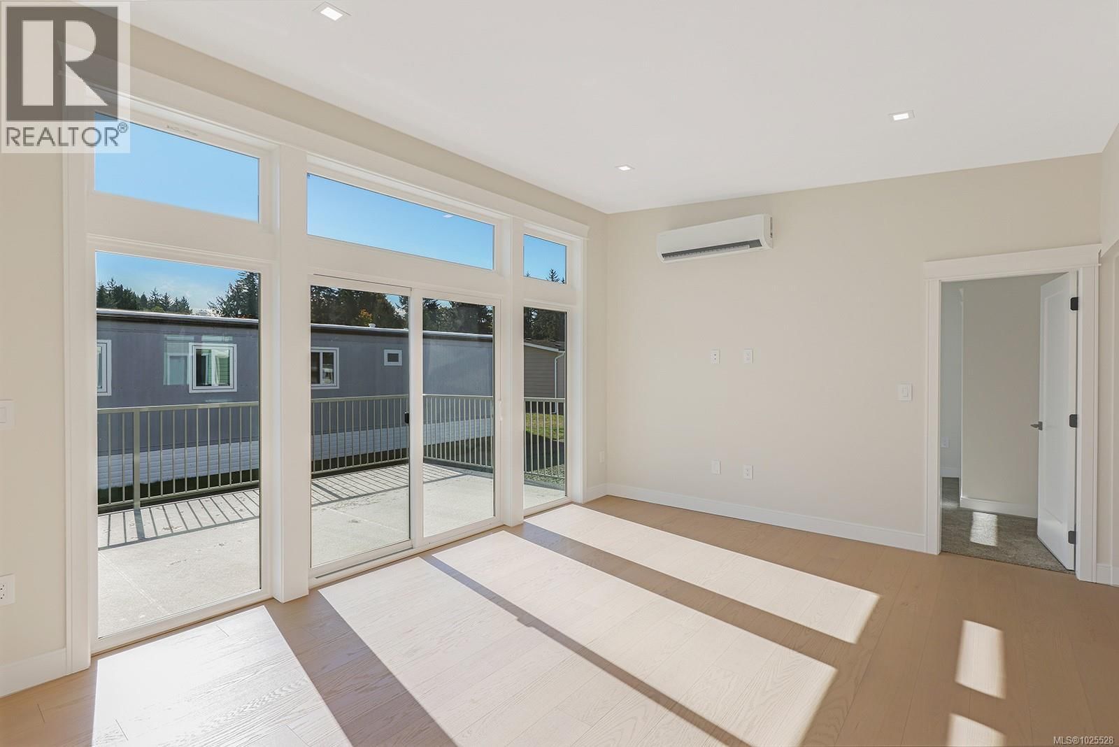 16 1240 Wilkinson Road property photo