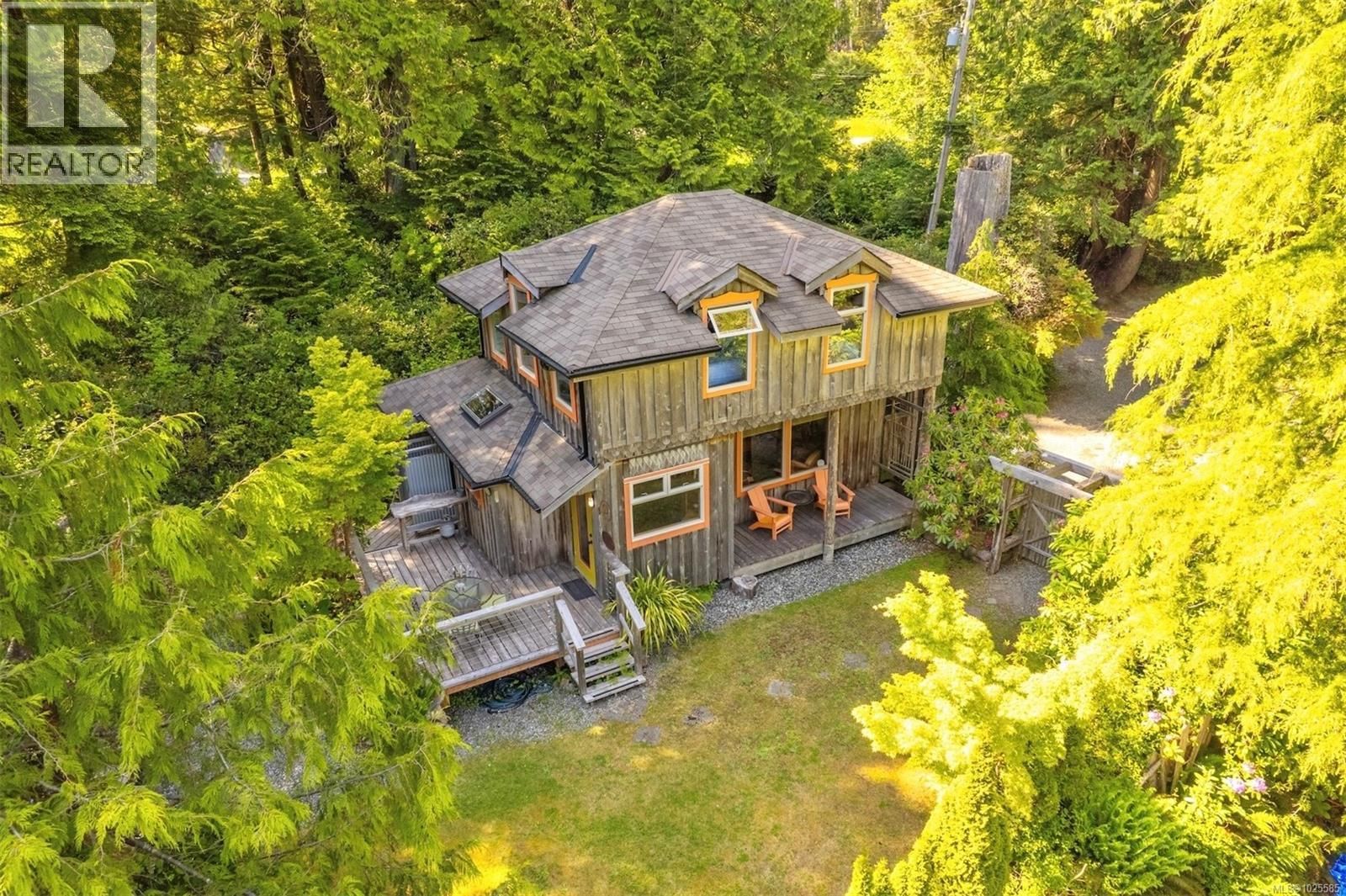 1076 Pacific Rim Highway property photo