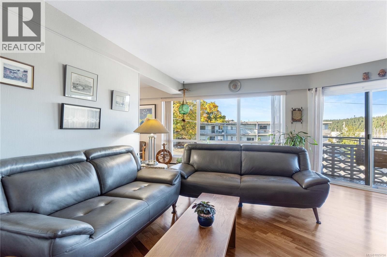 201 375 Newcastle Avenue property photo