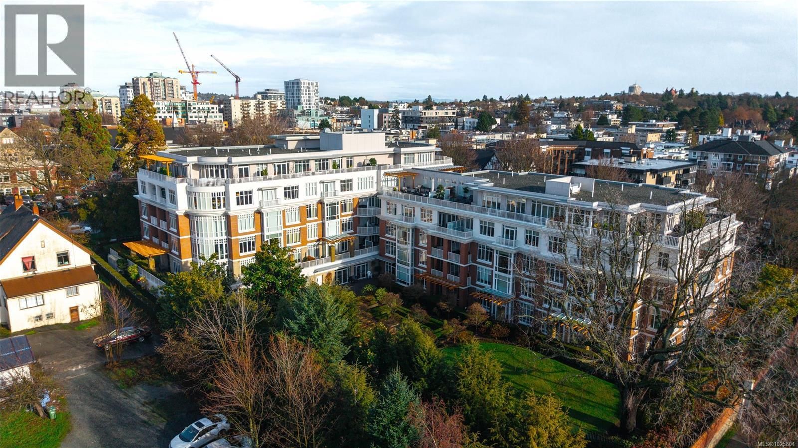 415 - 999 BURDETT AVENUE Image 50