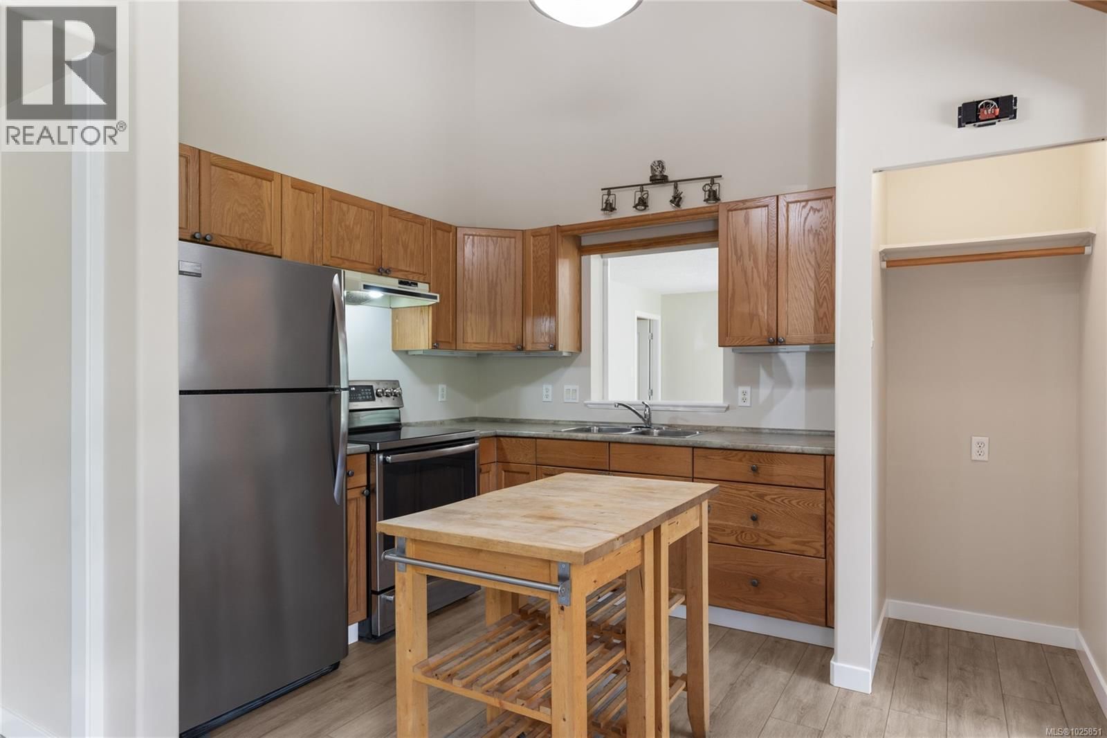 1785 Dunwurkin Way property photo