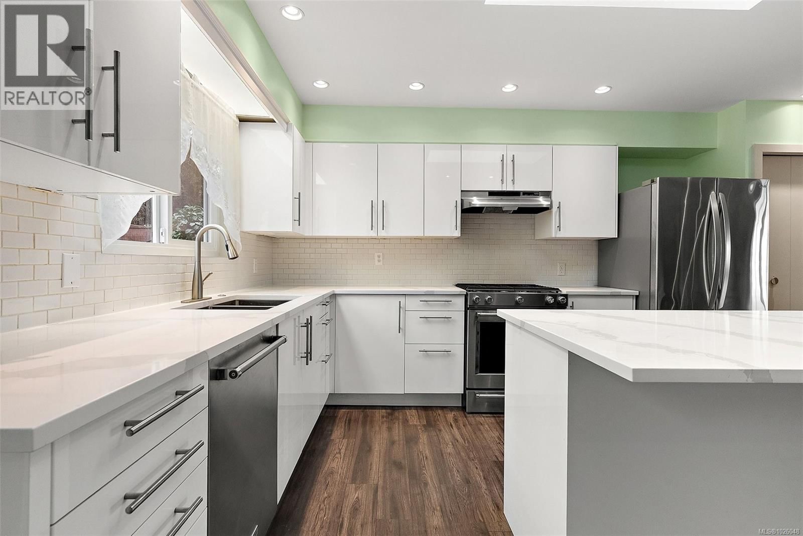 10411 FINCH PLACE Image 12