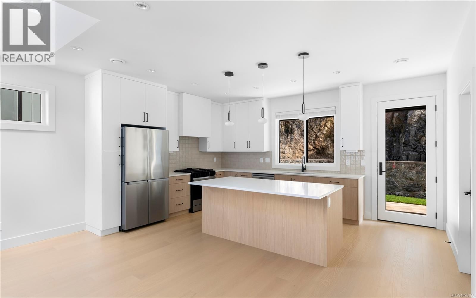 3425 HORIZON TERRACE Image 5