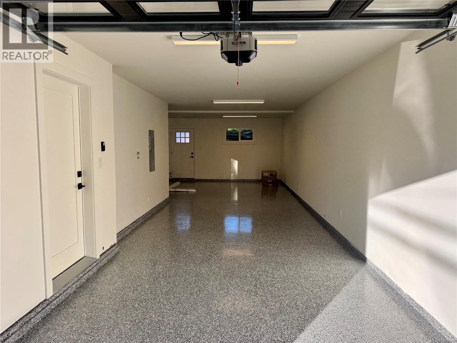 107 - 960 JENKINS AVENUE Image 30