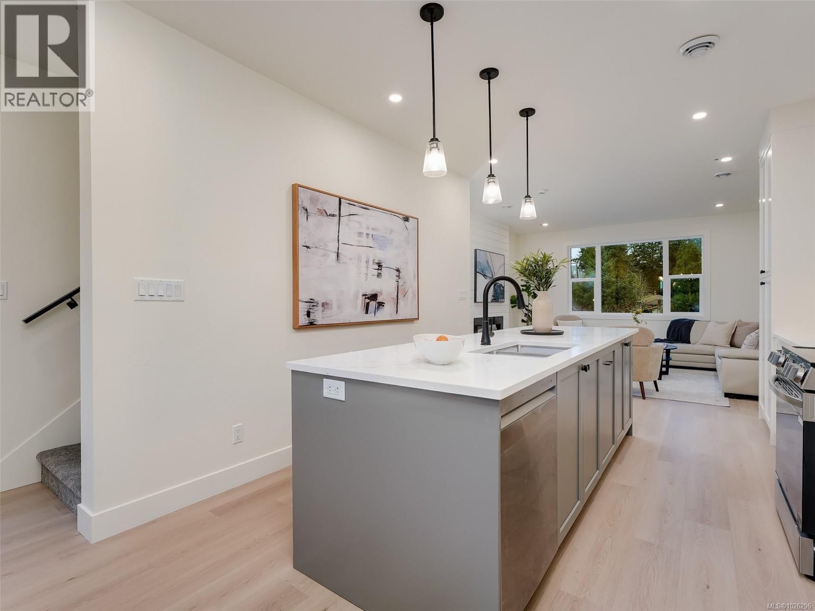 107 - 960 JENKINS AVENUE Image 6