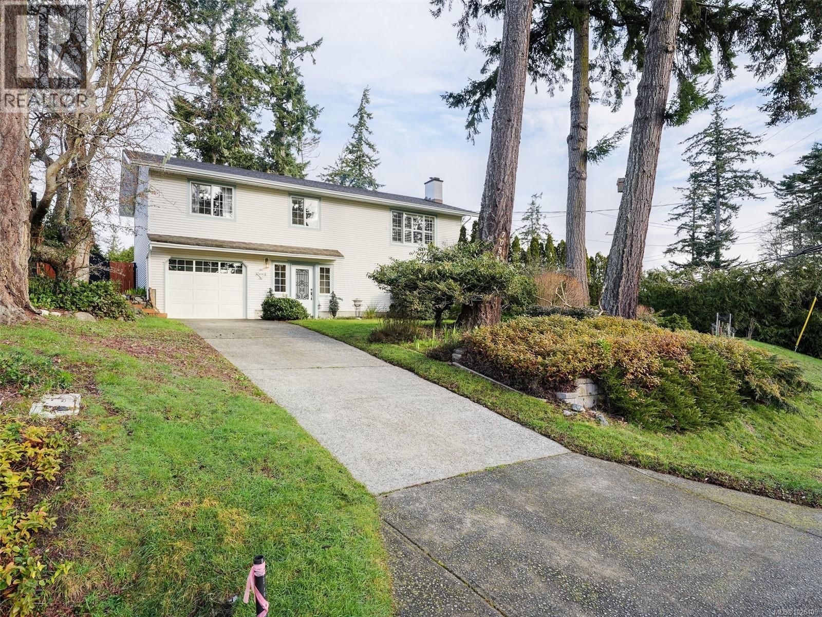 7058 Wright Road, Sooke, British Columbia V8Z 0S5