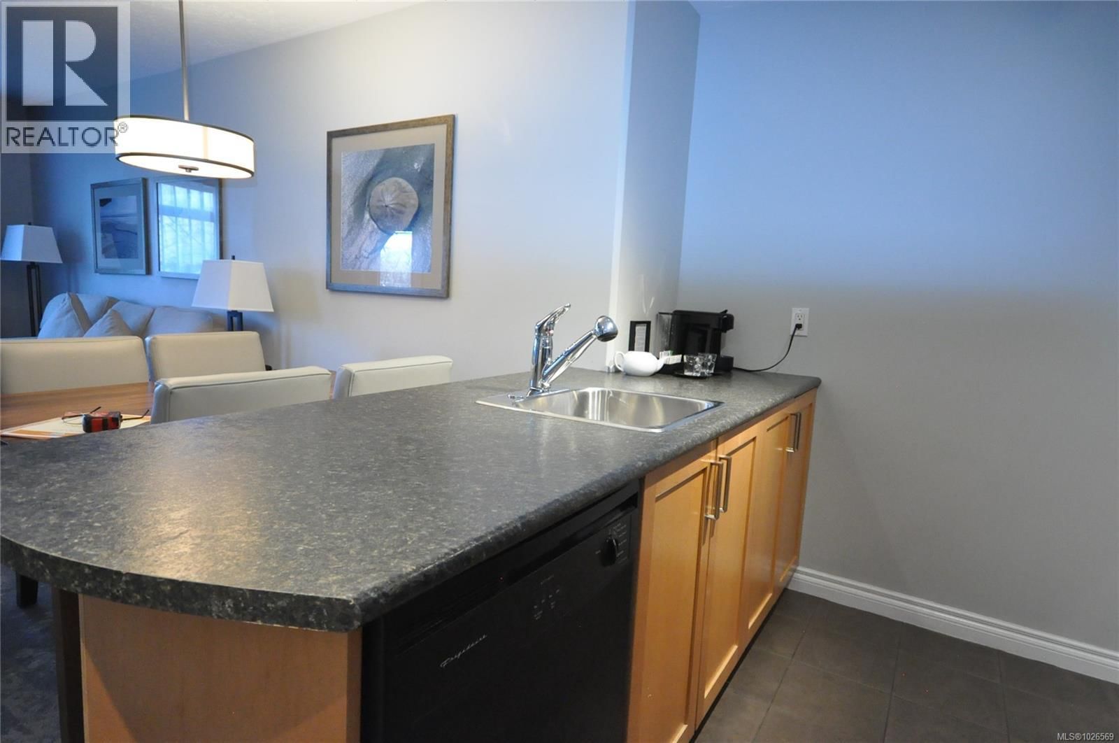 204D 1800 Riverside Lane property photo