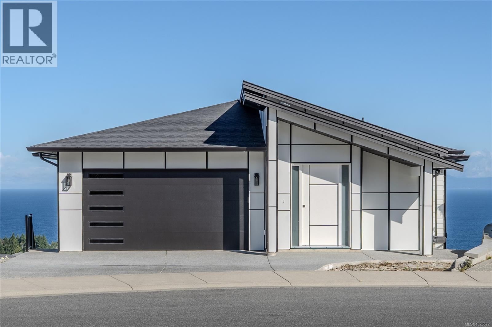 114 ABALONE Place property photo