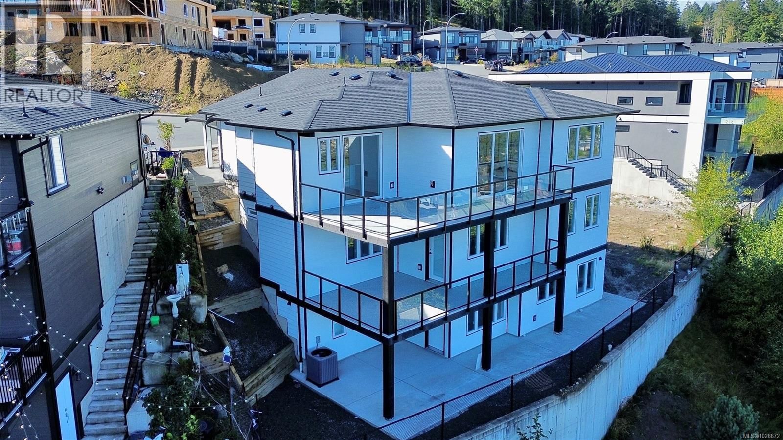 114 ABALONE Place property photo
