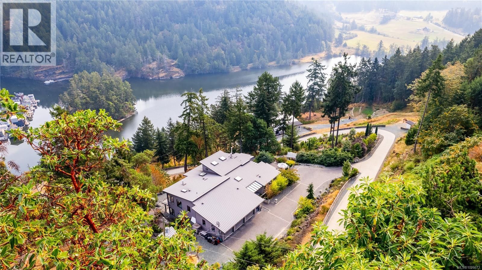 6088 Genoa Bay Road property photo