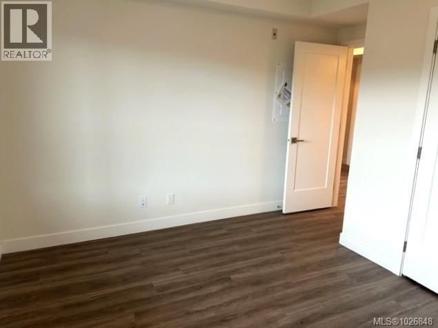 502 147 Haliburton Street property photo