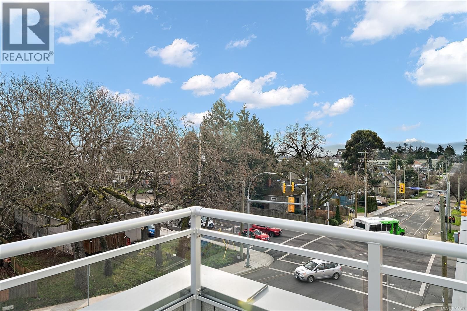 307 1102 Esquimalt Road property photo
