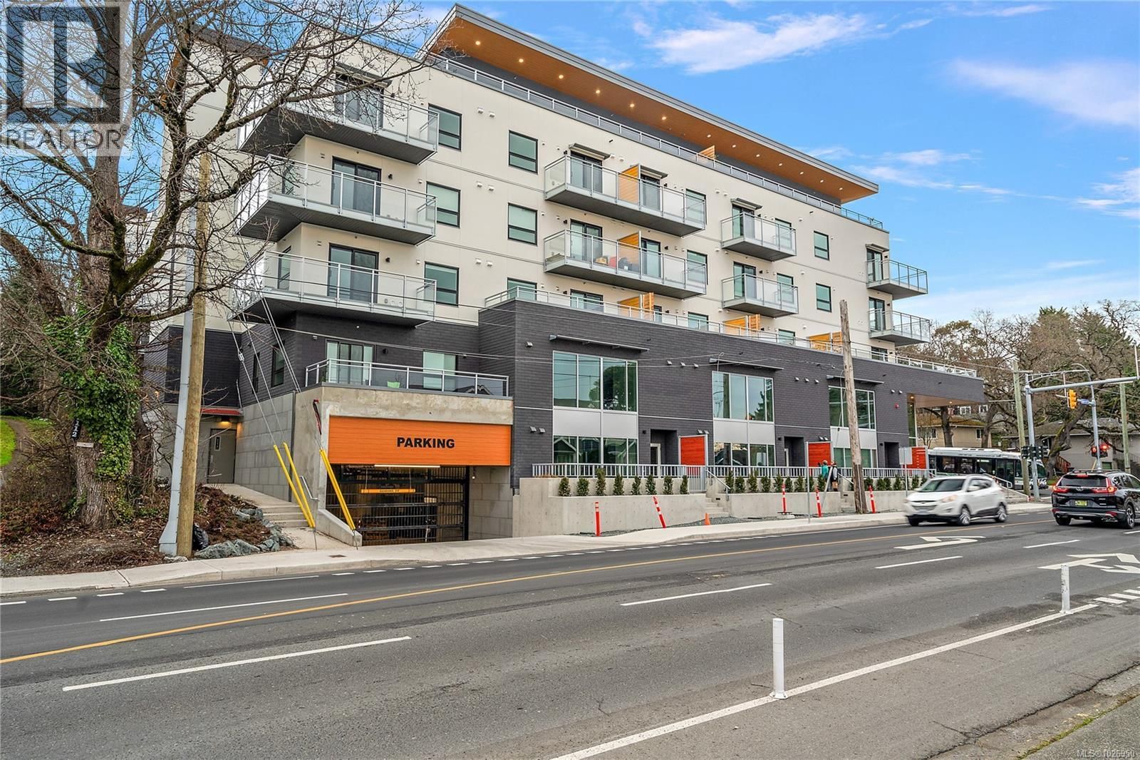 308 1102 Esquimalt Road property photo