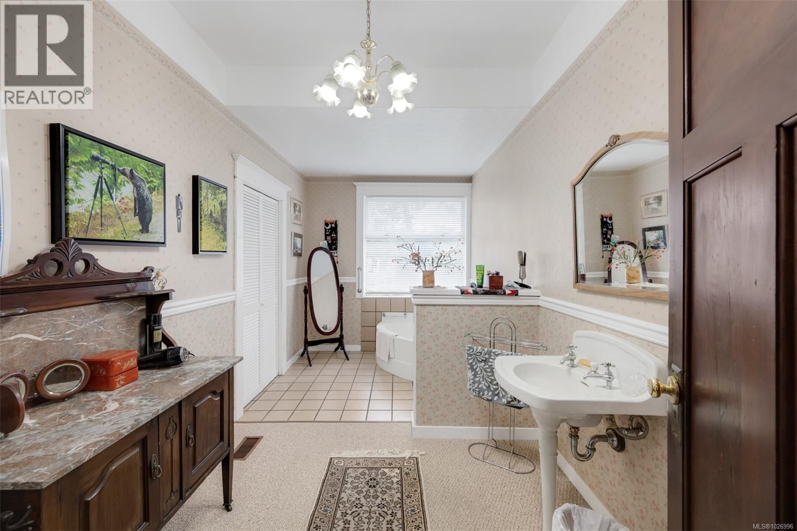 470 CONSTANCE AVENUE Image 14