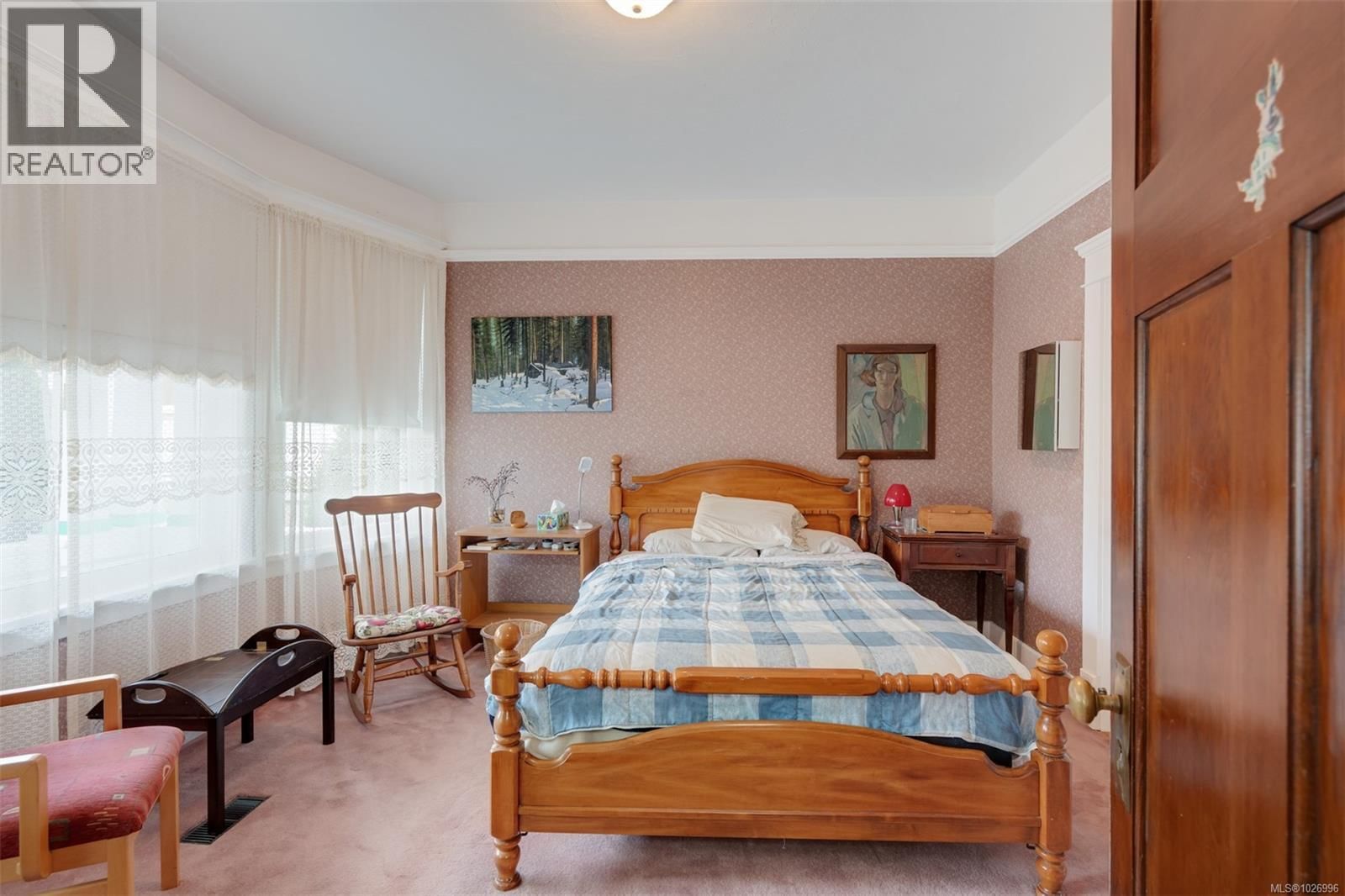 470 CONSTANCE AVENUE Image 16