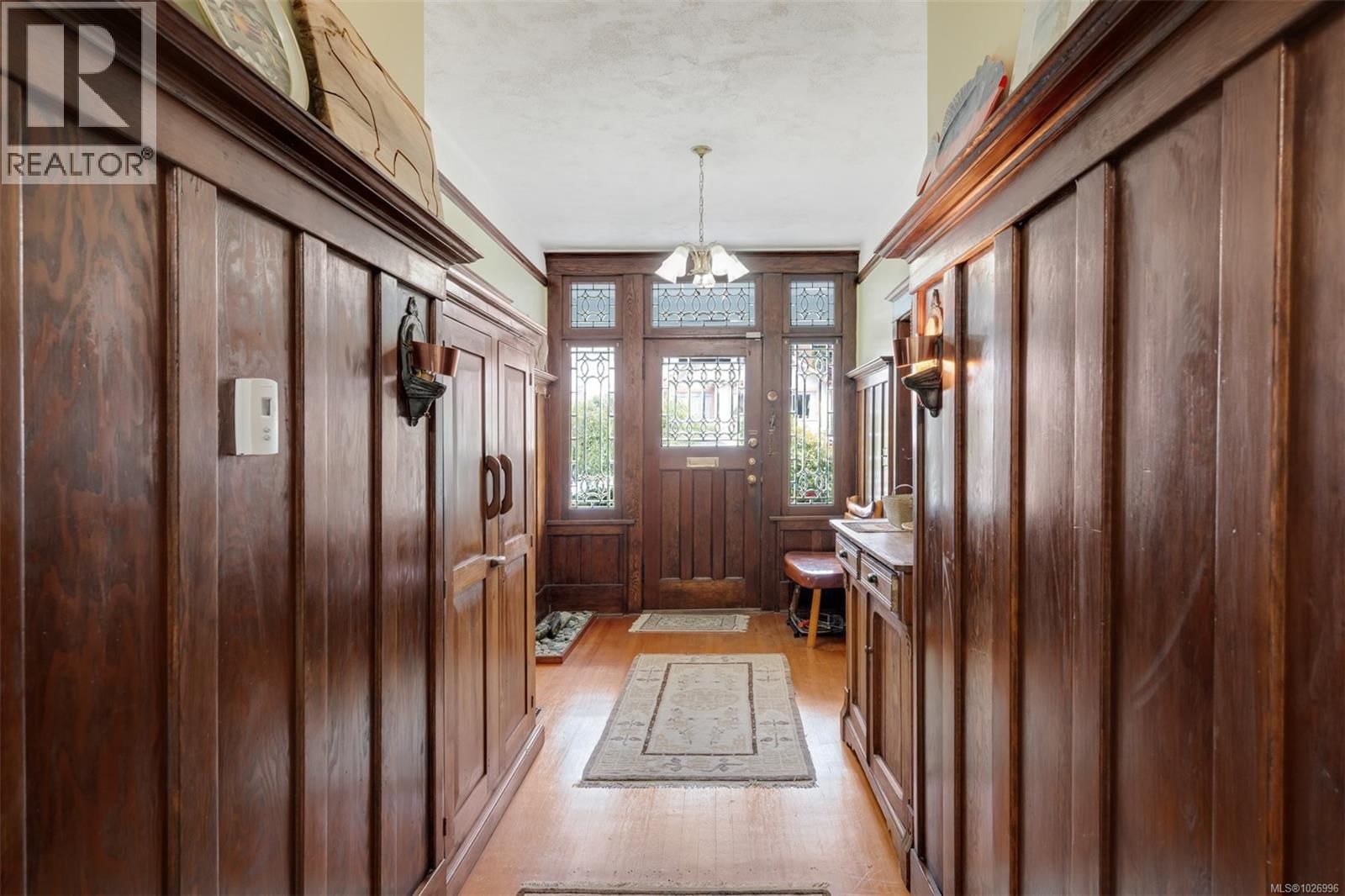 470 CONSTANCE AVENUE Image 8