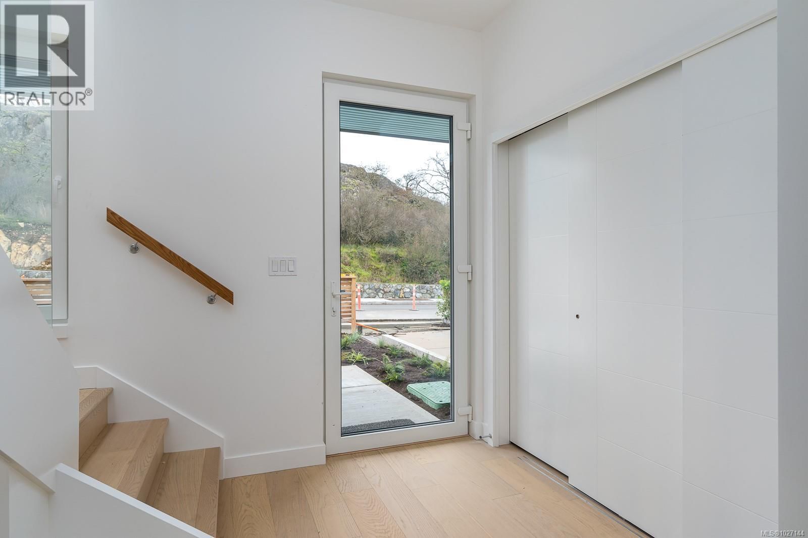 3 - 1417 MAY STREET Image 22