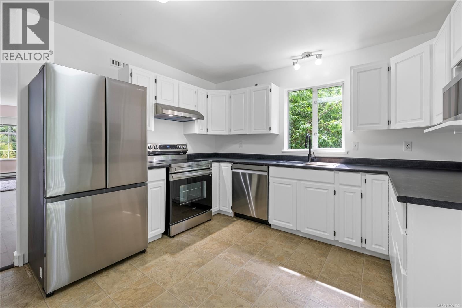 1333 Carmel Place property photo
