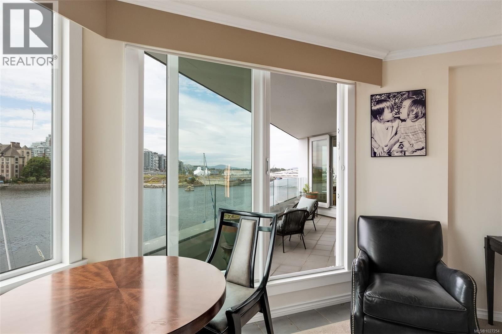 208 - 1234 WHARF STREET Image 24