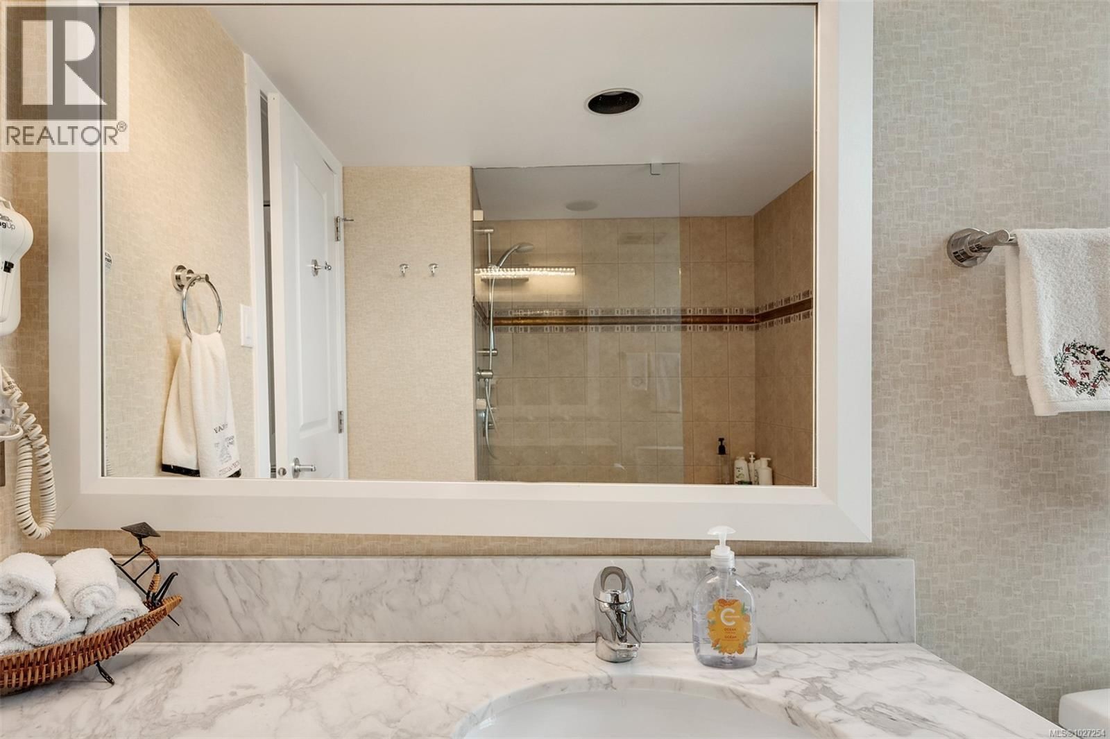 208 - 1234 WHARF STREET Image 31