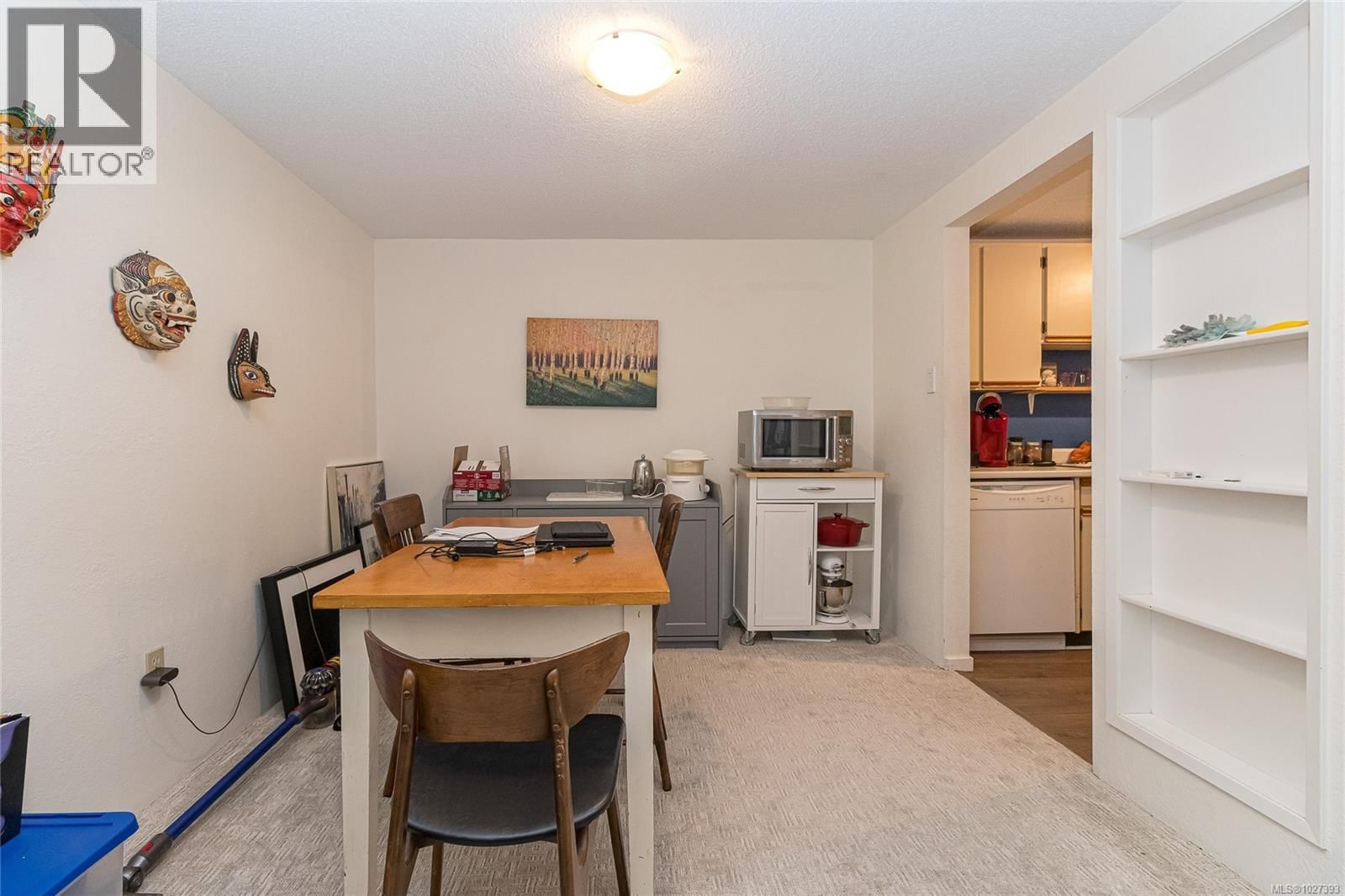 419 - 1005 MCKENZIE AVENUE Image 10