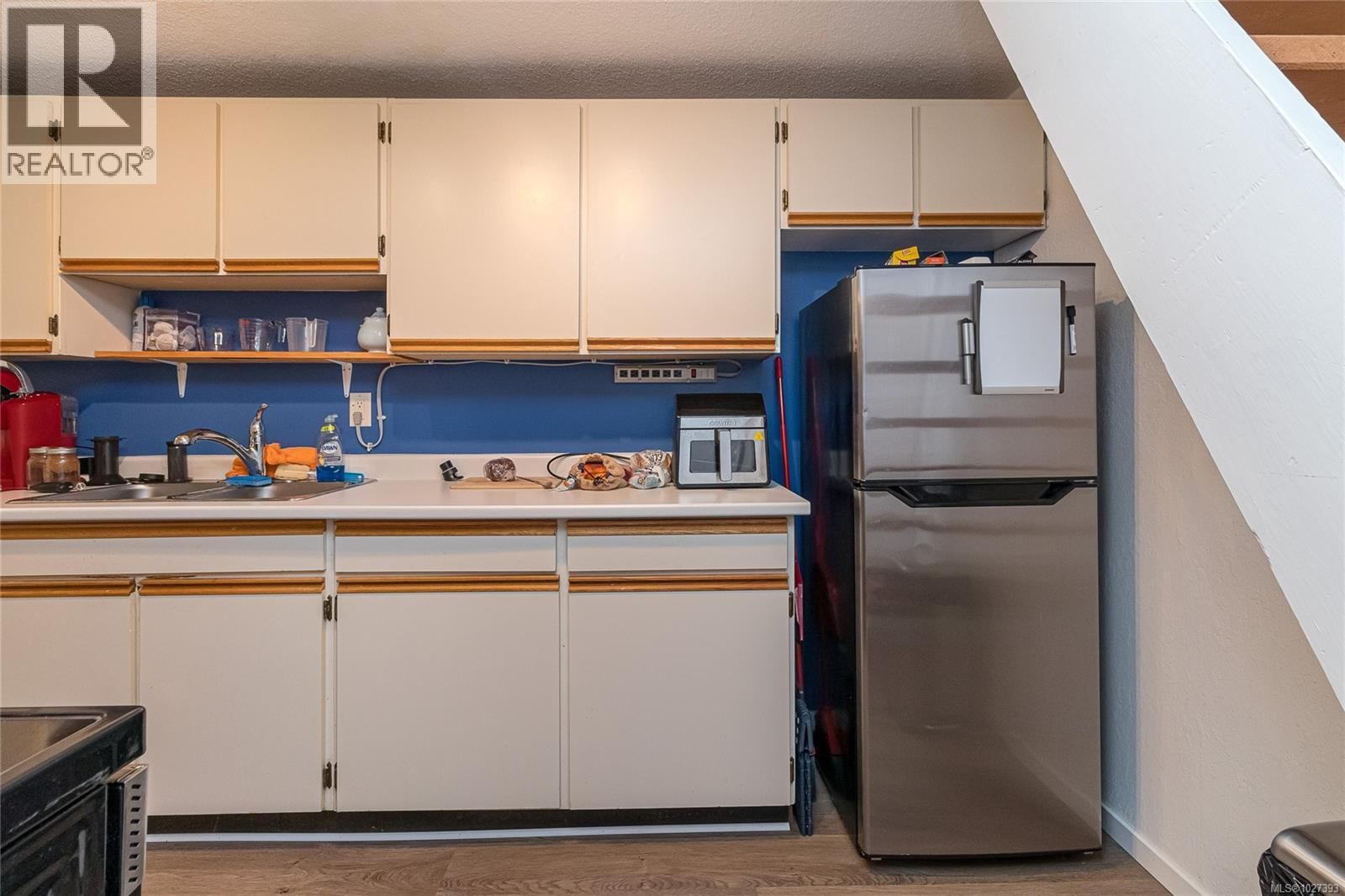 419 - 1005 MCKENZIE AVENUE Image 15