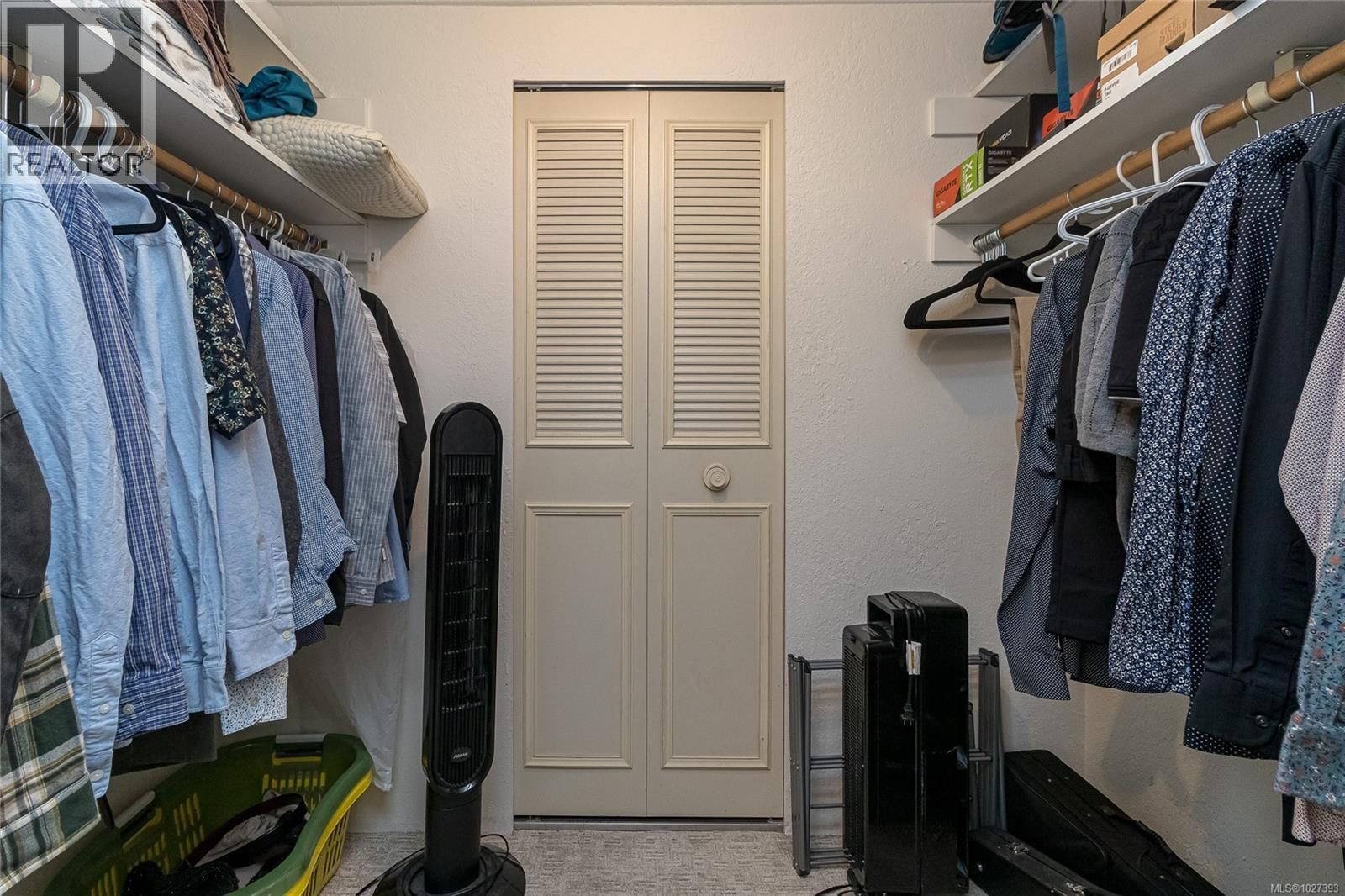 419 - 1005 MCKENZIE AVENUE Image 24