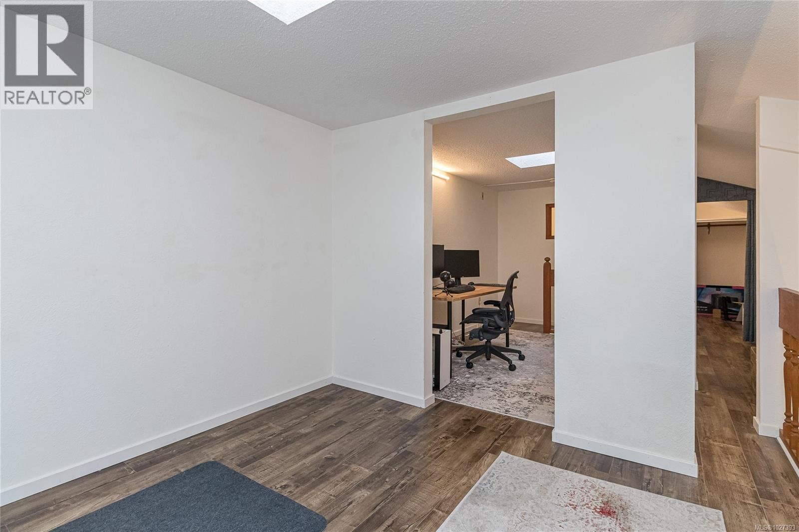 419 - 1005 MCKENZIE AVENUE Image 31