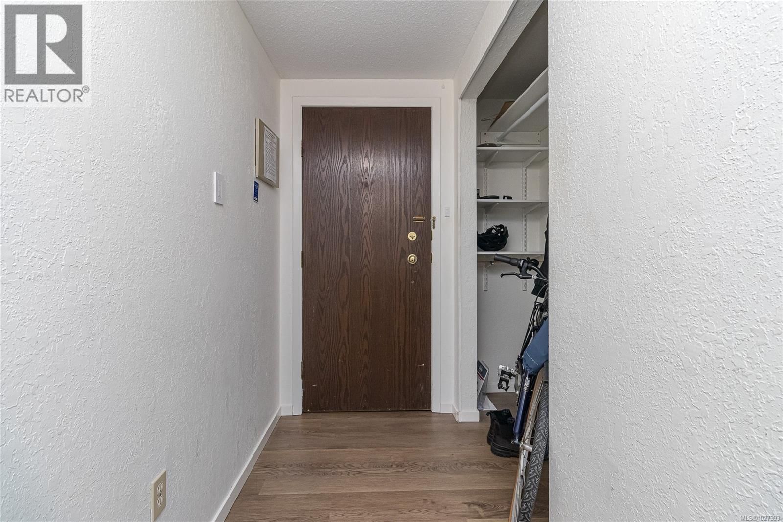 419 - 1005 MCKENZIE AVENUE Image 36