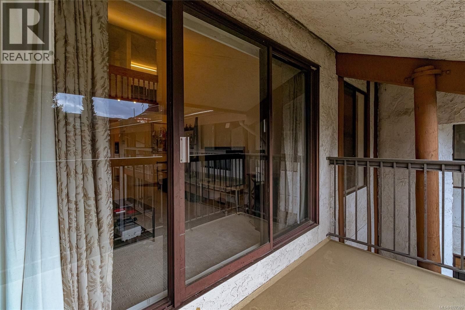 419 - 1005 MCKENZIE AVENUE Image 40