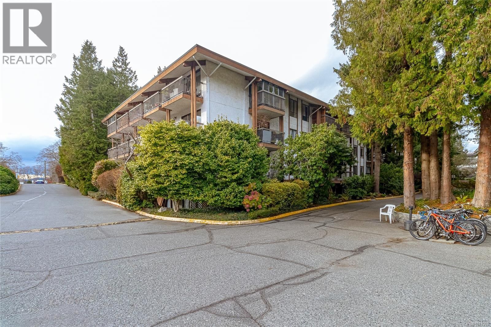 419 - 1005 MCKENZIE AVENUE Image 43