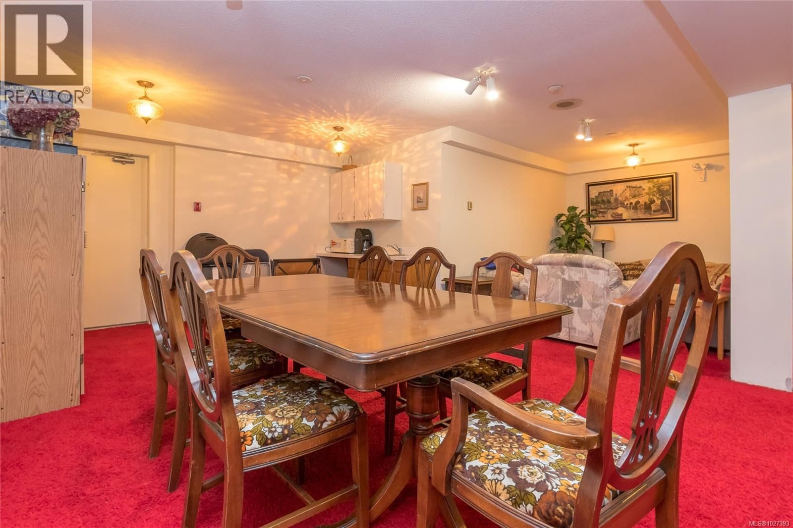 419 - 1005 MCKENZIE AVENUE Image 52