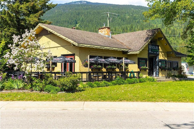 Image #1 of Restaurant for Sale at 600 Second Street W, Revelstoke, British Columbia